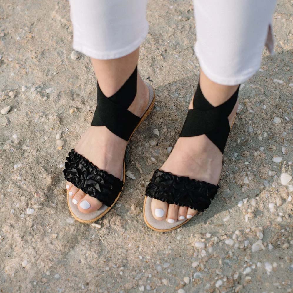 What Are the Best Sandals for Flat Feet and Bunions?