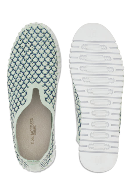 | Laurel Green
