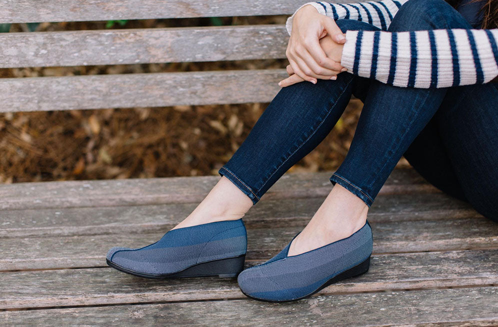 https://charlestonshoeco.com/cdn/shop/articles/woman-wearing-blue-high-heels.jpg?v=1666648047