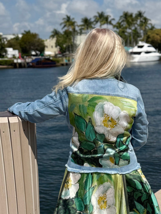 The Light Denim Jacket / White Blossom