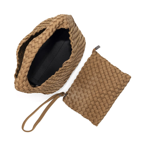 | Khaki