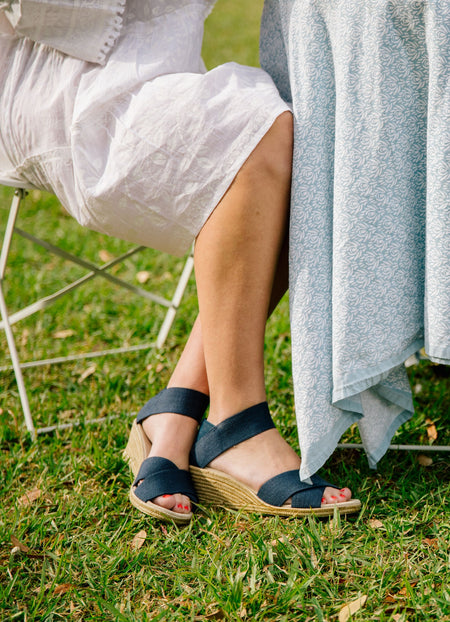 | Navy Linen